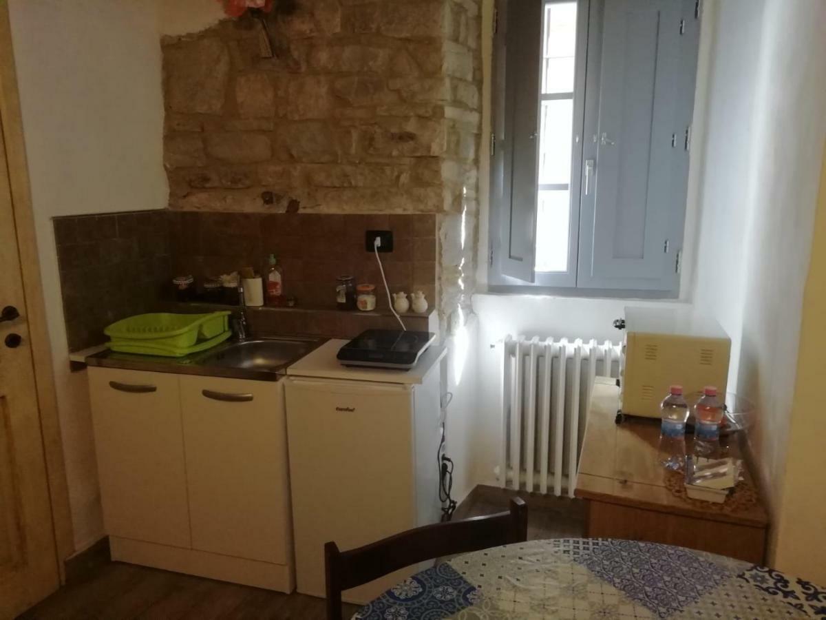 Affittacamere In Centro Gubbio Eksteriør bilde